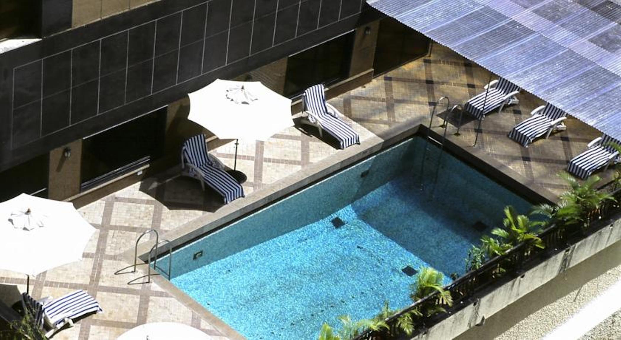 Fariyas Hotel Mumbai , Colaba Exterior foto