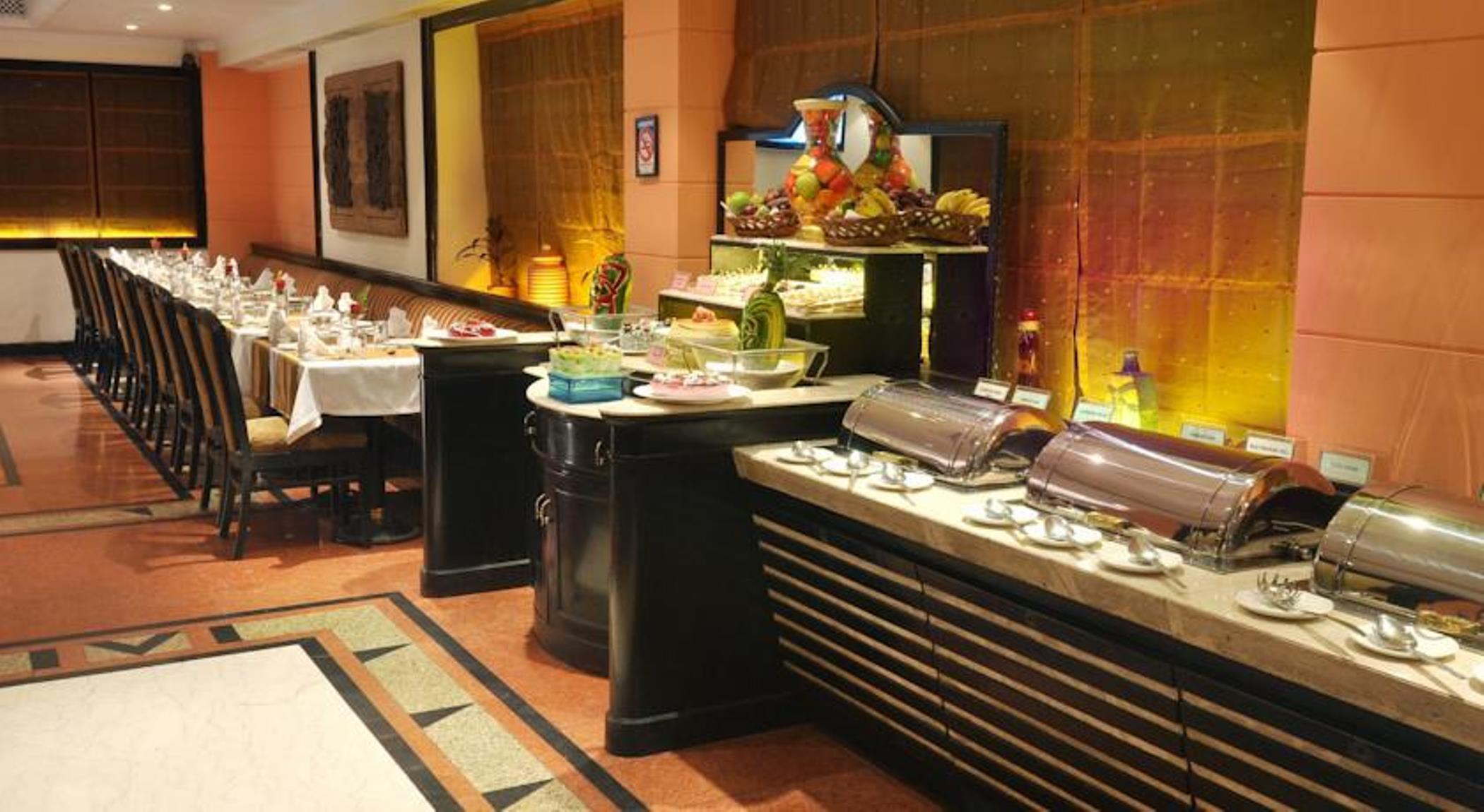 Fariyas Hotel Mumbai , Colaba Exterior foto