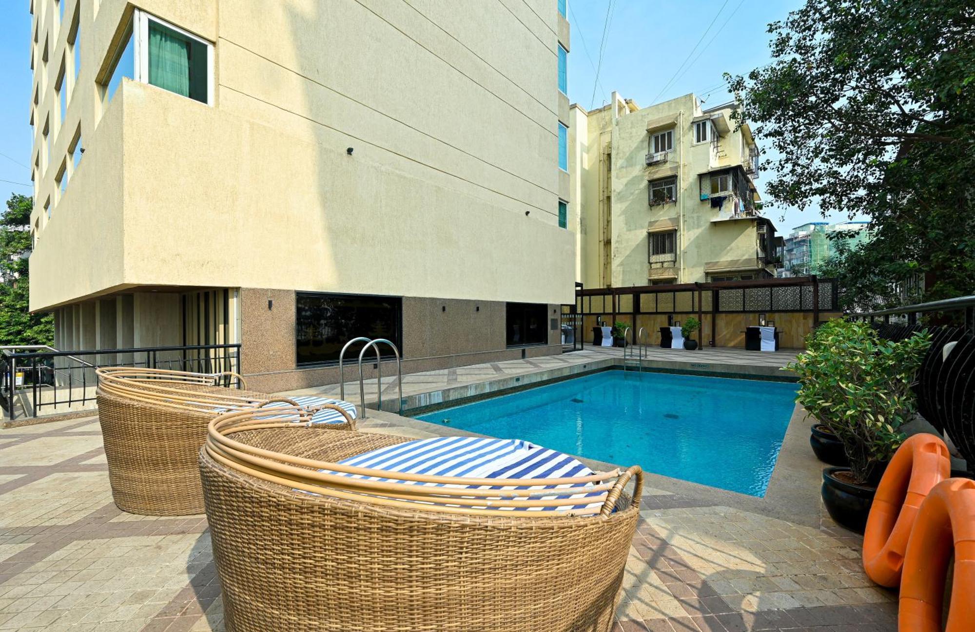 Fariyas Hotel Mumbai , Colaba Exterior foto