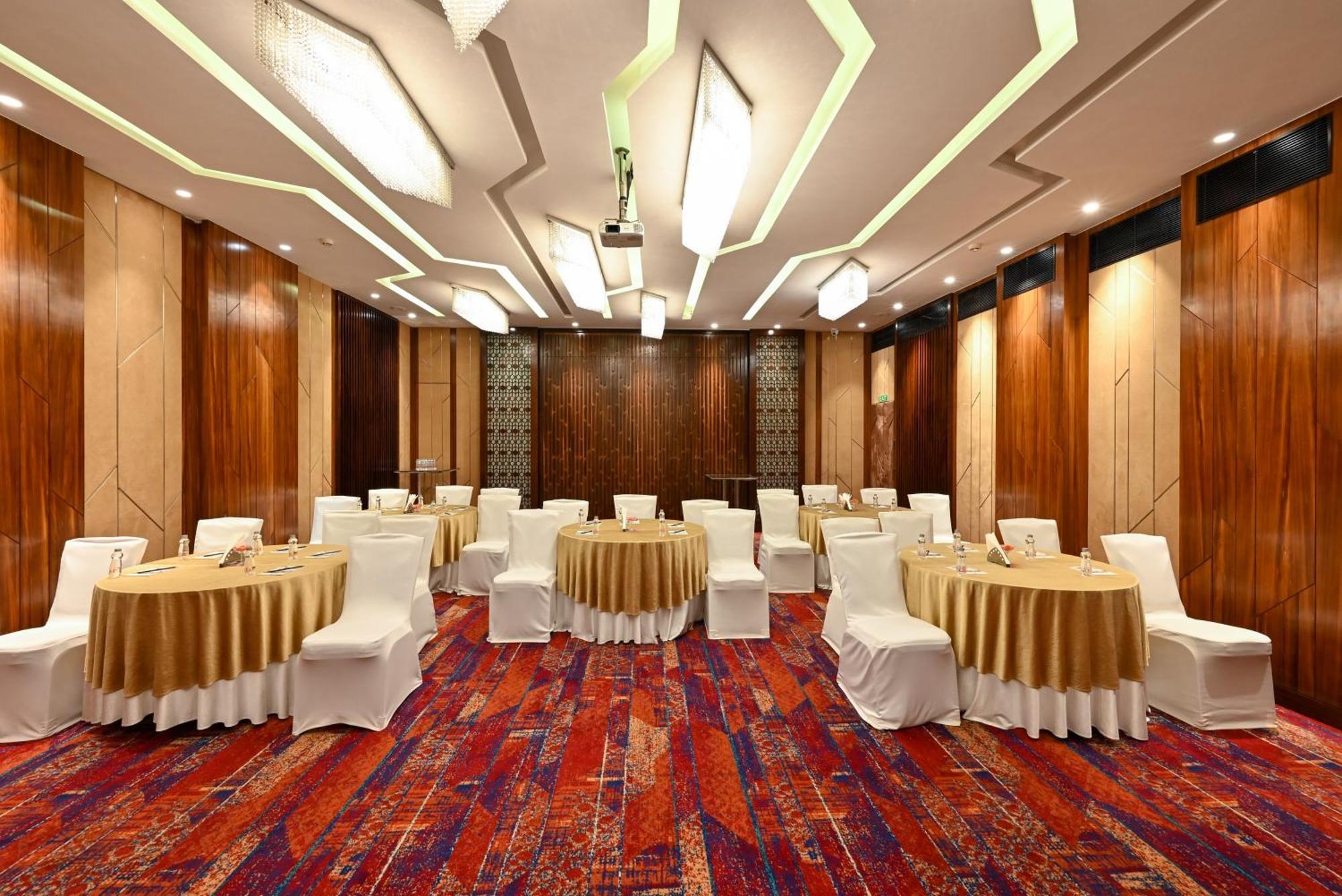 Fariyas Hotel Mumbai , Colaba Exterior foto