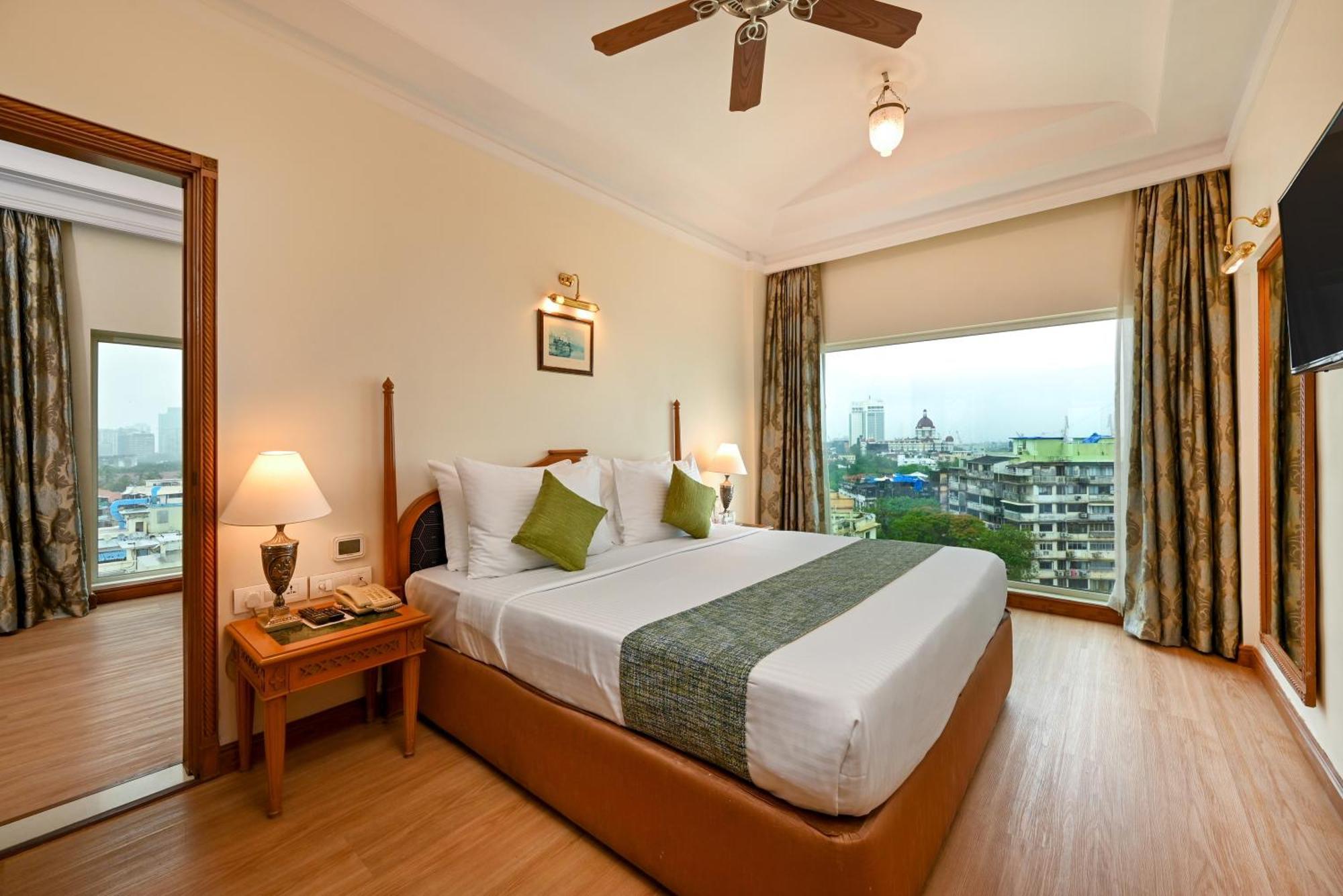 Fariyas Hotel Mumbai , Colaba Exterior foto